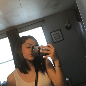 Meet your Posher, Leilani